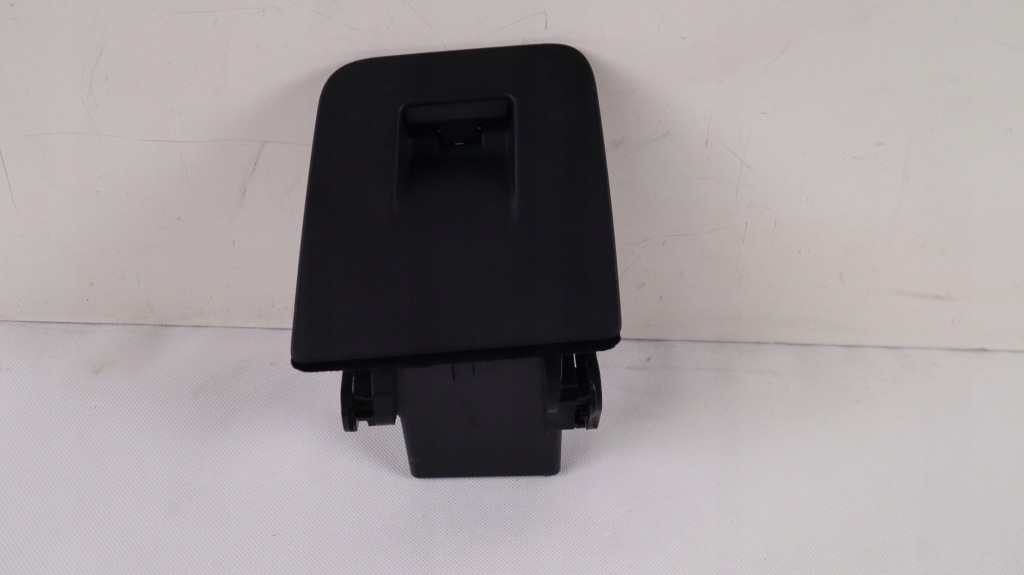 фото №1, Alfa romeo stelvio бардачок водителя t0522872