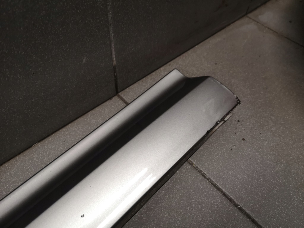 фото №6, Молдинг дверь правый перед audi a8 d3 odstaje