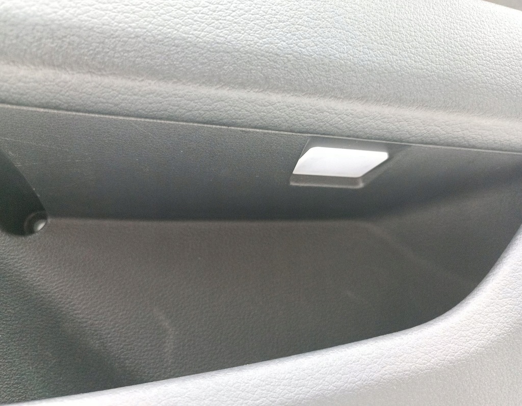 фото №6, Обивка обшивка дверь правый передний перед подсвечиваемый audi a7 c8 4k