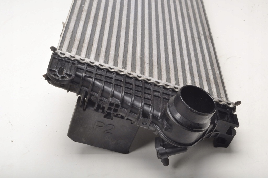 Insignia 2 b 1.5 радіатор інтеркулер 84208076 Недорого