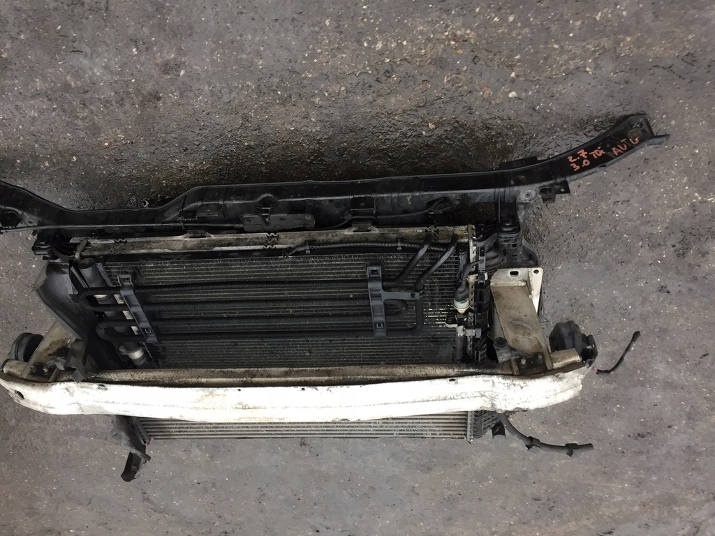 фото №10, Audi a5 8t a4 2.7 3.0 tdi pas передний усилитель