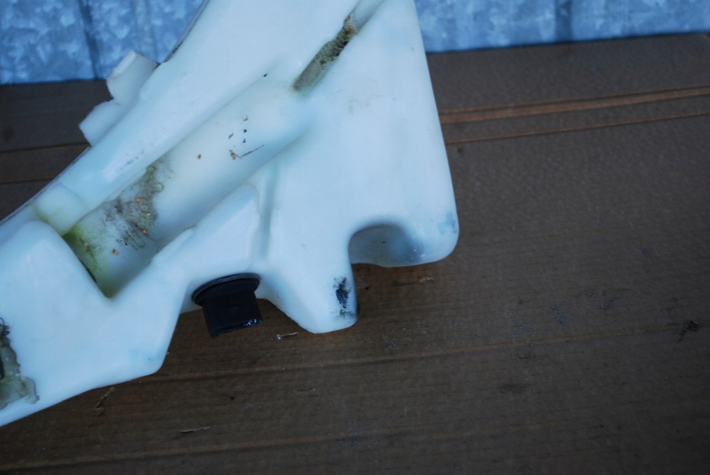 фото №6, Бачок омывателя audi tt 8n 8n0955453a