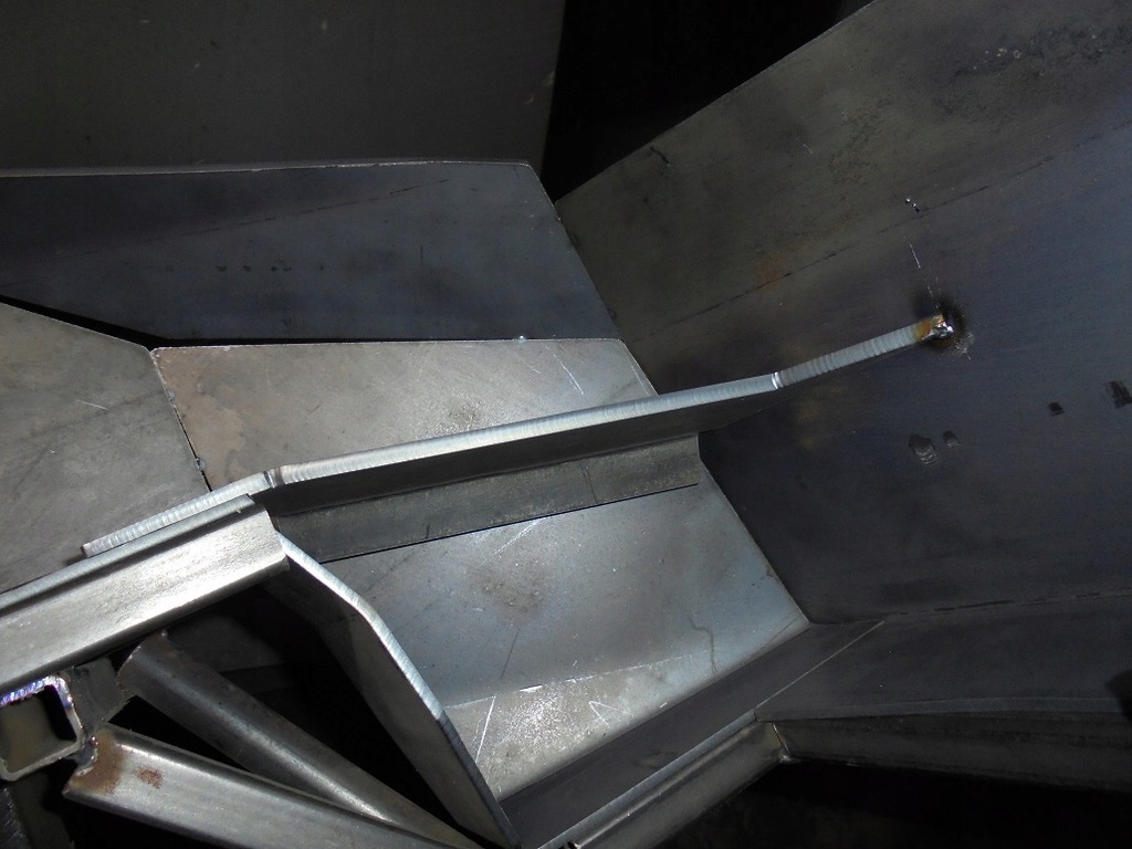 фото №13, Бампер nissan patrol y 61 задняя w запчасти стальной