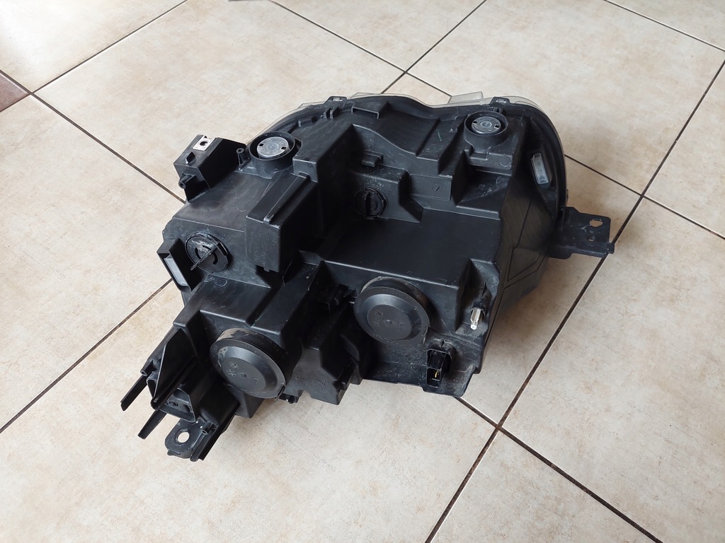 фото №9, Лампа - права - звичайна - bez led --- opel combo e