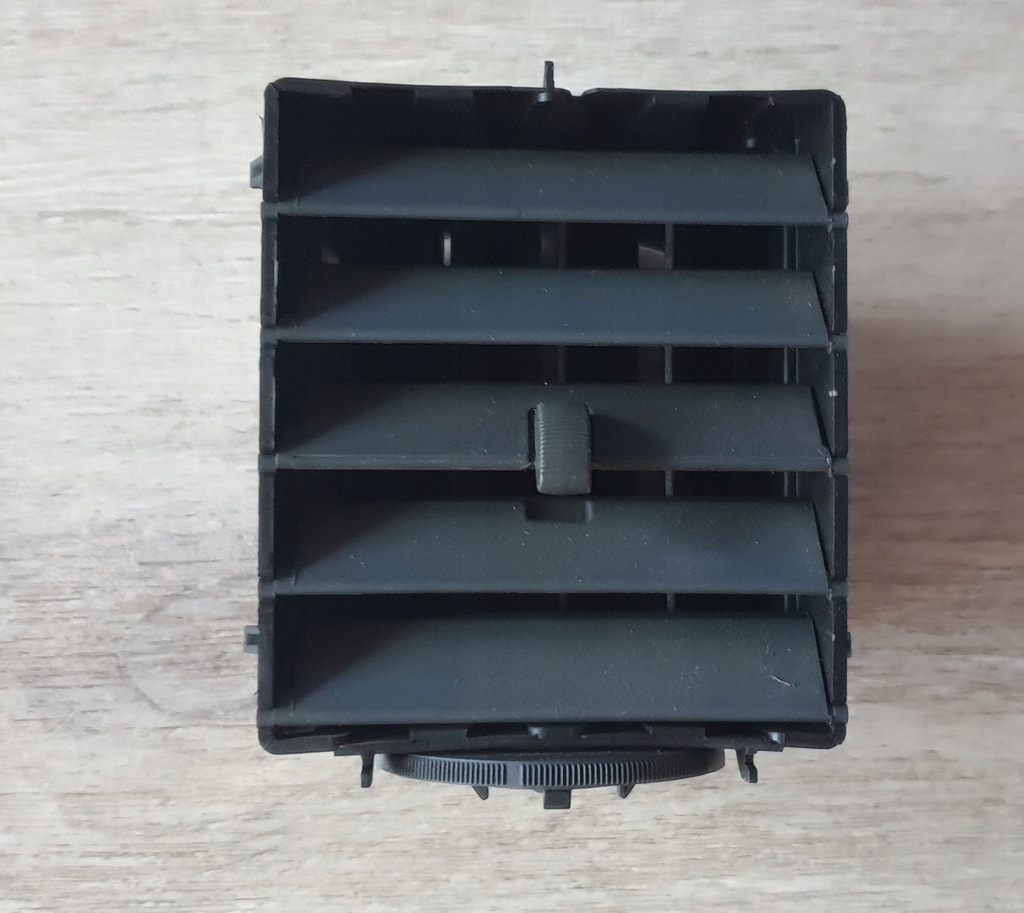 фото №1, Решётка обдув jeep cherokee liberty kk 08-12r