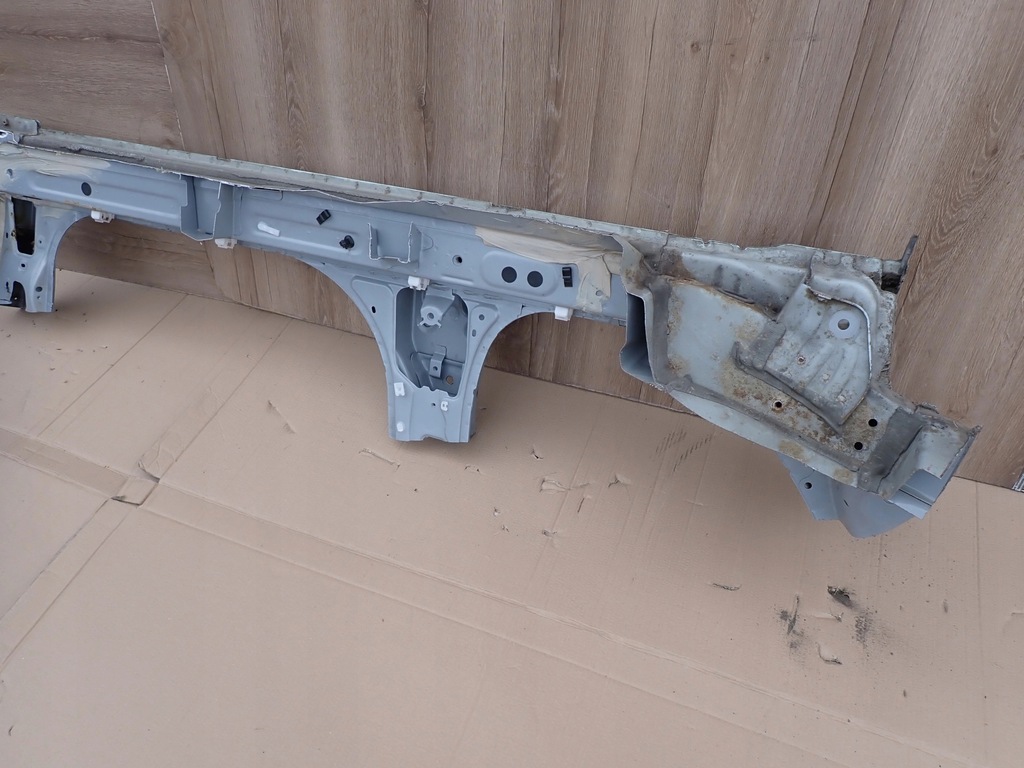 фото №11, Toyota yaris i 99-05 порог левый