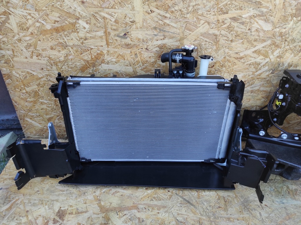 фото №8, Pas передній радіатор вентилятор lexus lbx