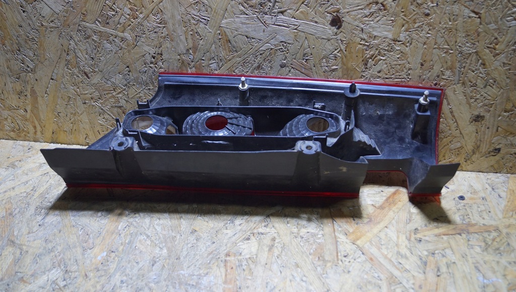 фото №9, Лампа правый задняя renault kangoo ii 8200419945