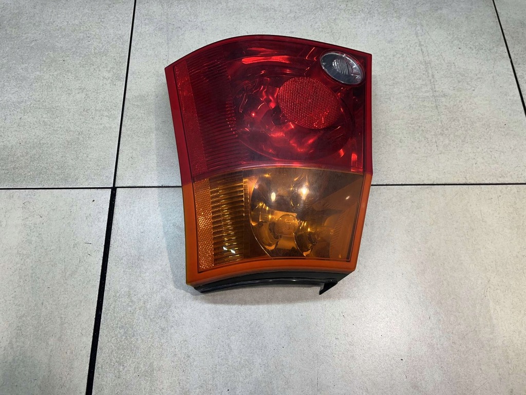фото №1, Лампа правий задня pacifica 3.5 v6