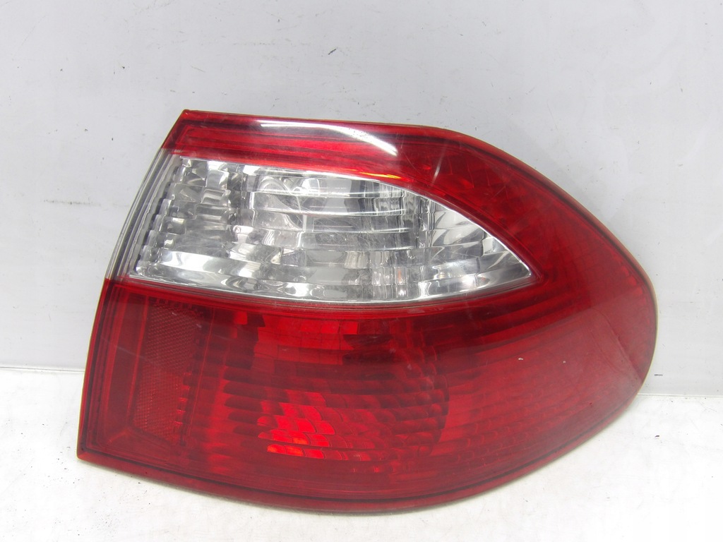 фото №1, Лампа права задня mazda 626