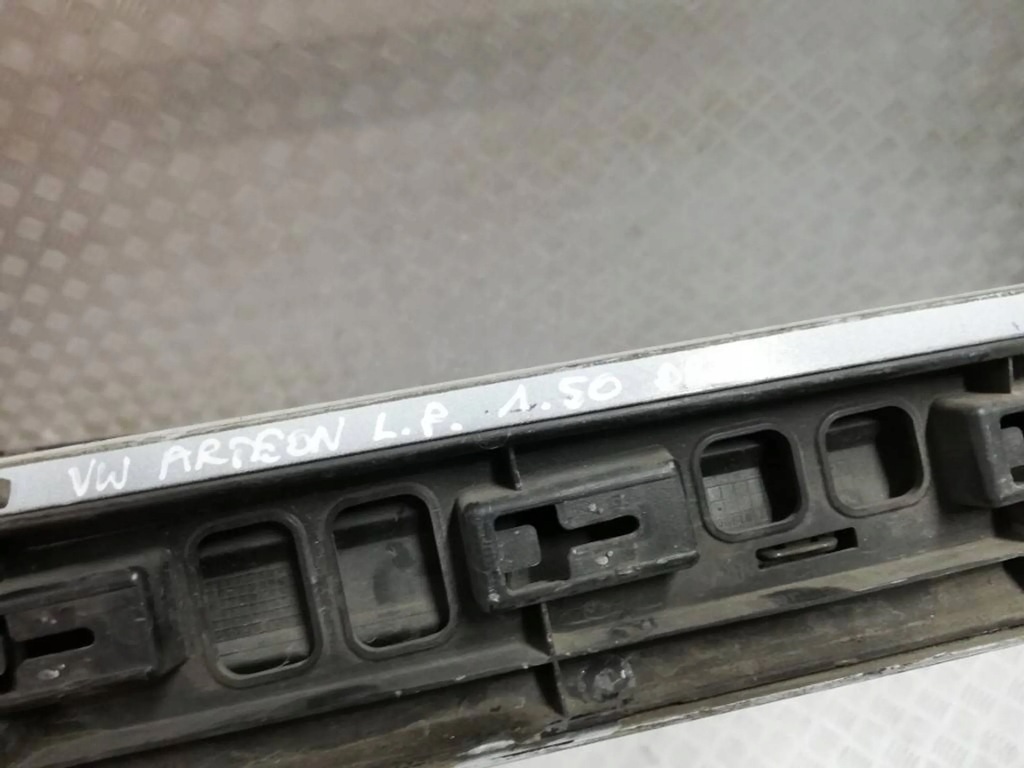 фото №8, Ll молдинг дверь левый перед vw arteon 3g8853969b