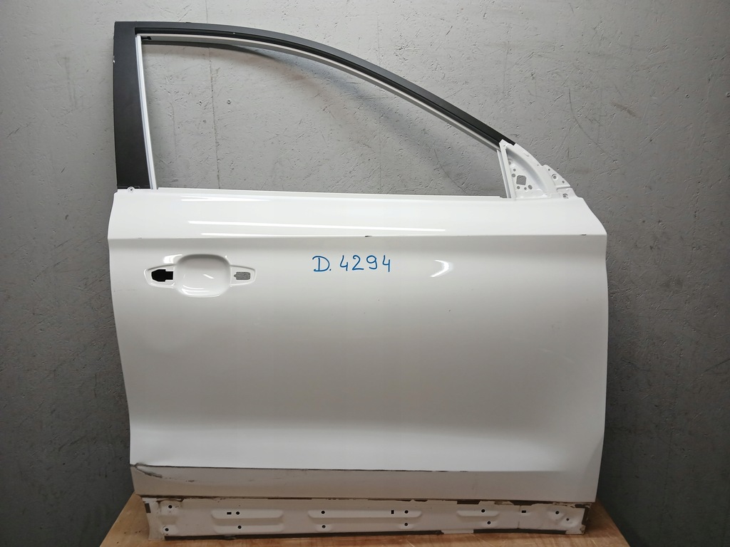 фото №1, Дверь перед правое mg zs 17-