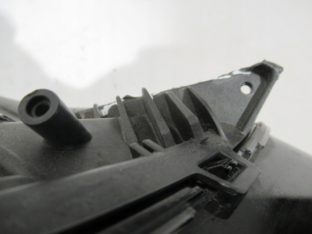 фото №6, Лампа перед правая 9810478080 peugeot 5008 ii 17-