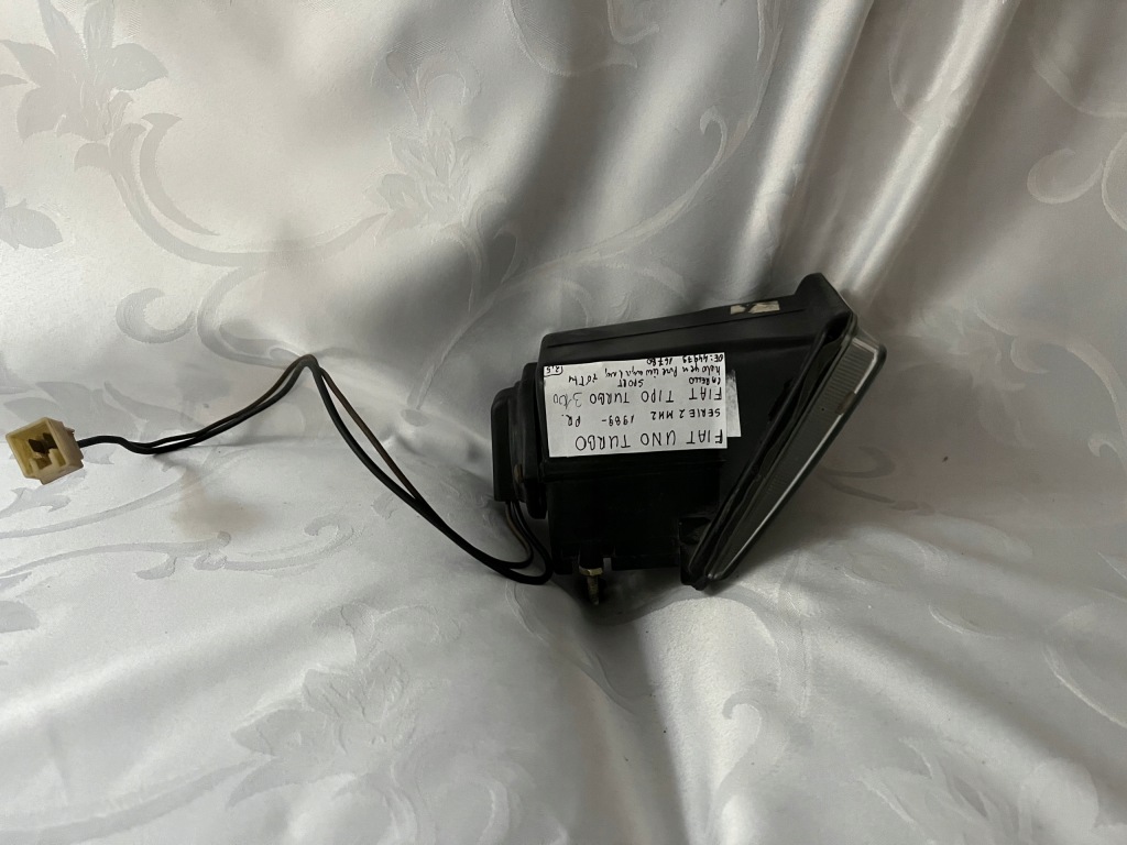 Протитуманна фара правий жовтий fiat uno turbo 1989-oryginał Доставка