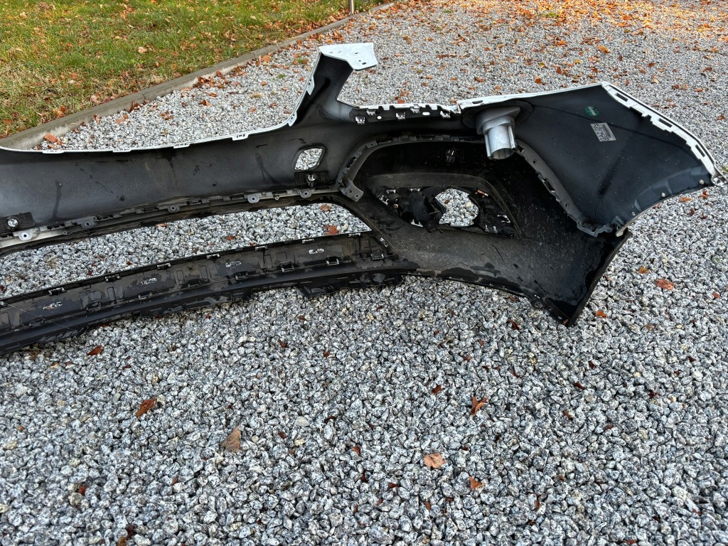 Купити Бампер передній перед opel mokka a 95122388