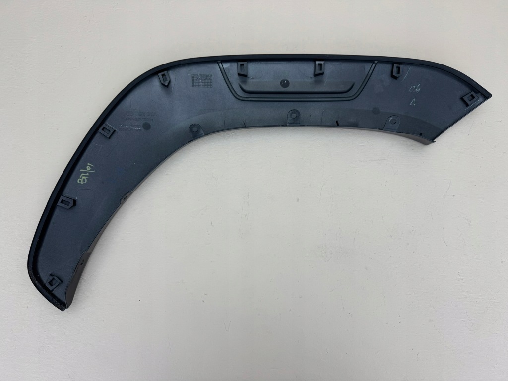 фото №12, Toyota hilux viii 8 15- молдинг крыла левый перед левая передняя 53088yp020