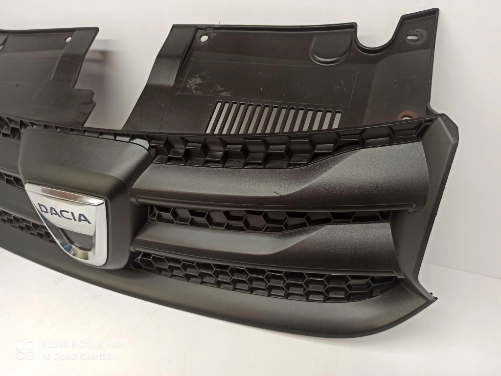 фото №4, Dacia оригінальний номер 62 31 039 71r решітка радіатора