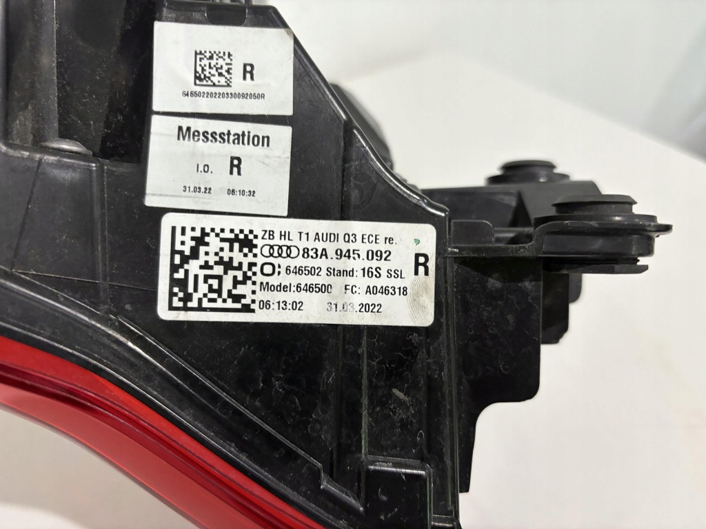 Audi q3 2 83a фара правий задній кузовна led 83a945092 led Ціна