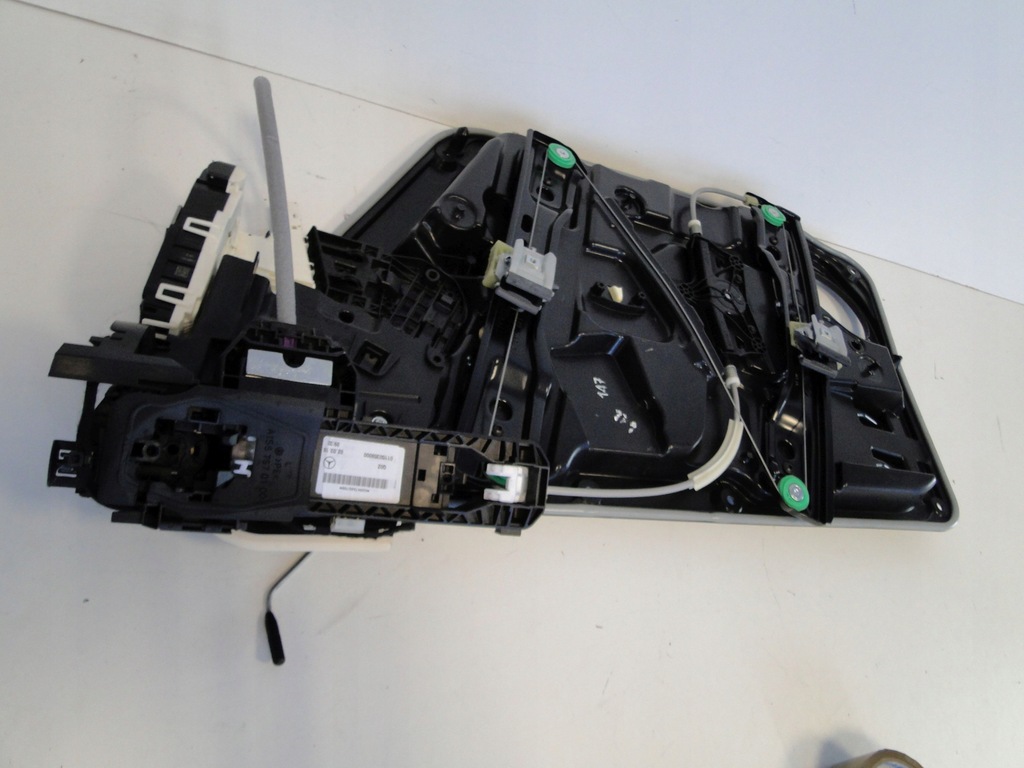 фото №5, Mercedes gla 156 x156 обшивка вкладыш перед левый