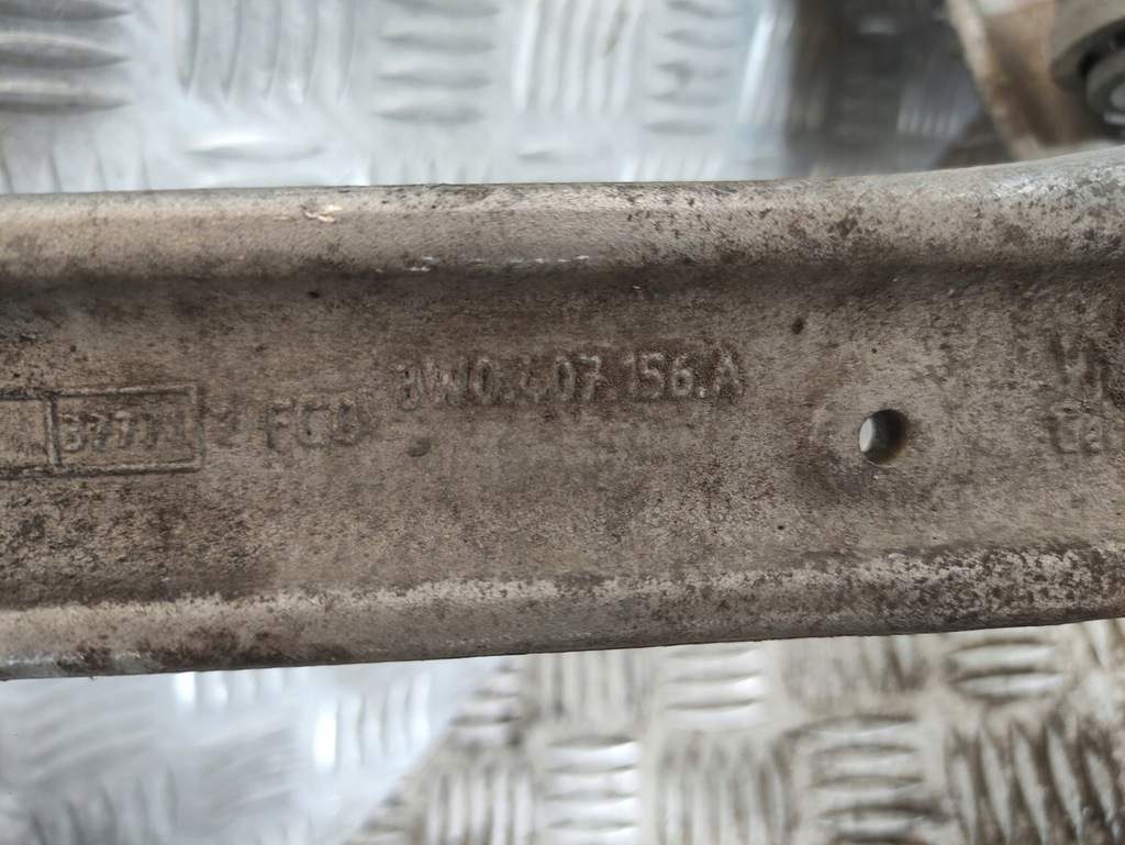 фото №6, Audi a4 b9 lift поворотный кулак ступица правая передняя 8w0407560 рычаг