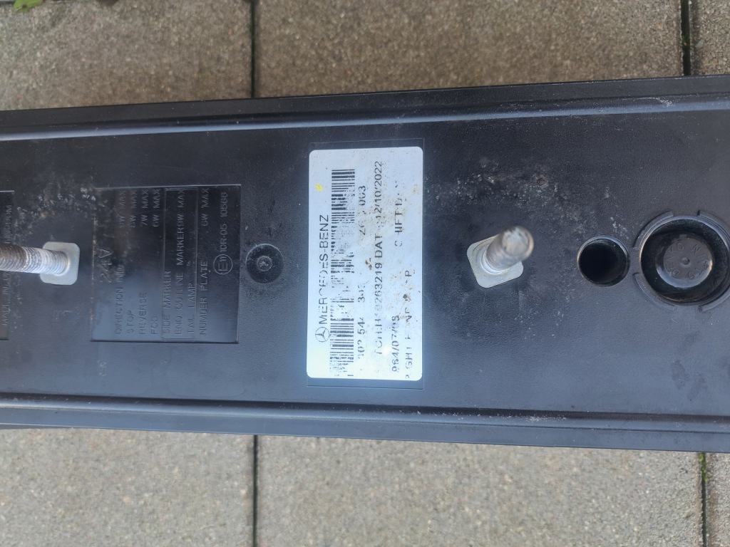 Mercedes actros mp5 год 2022 комплект задних лампа led оригинал. a 0035443303 Недорого