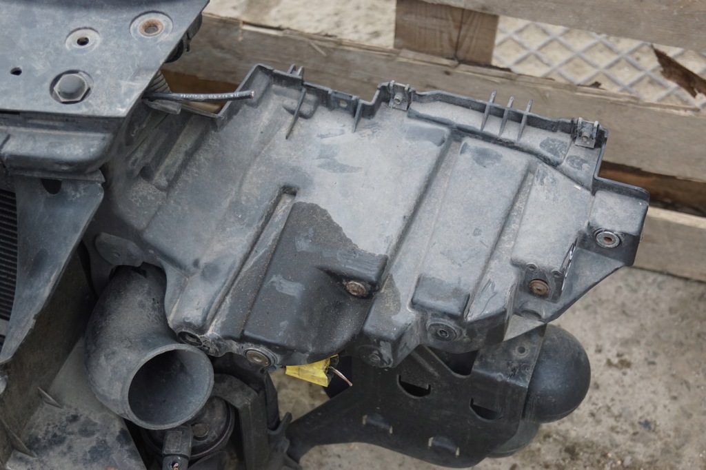 фото №4, Pas передний радиатор vw touareg 7l 4.2 fsi