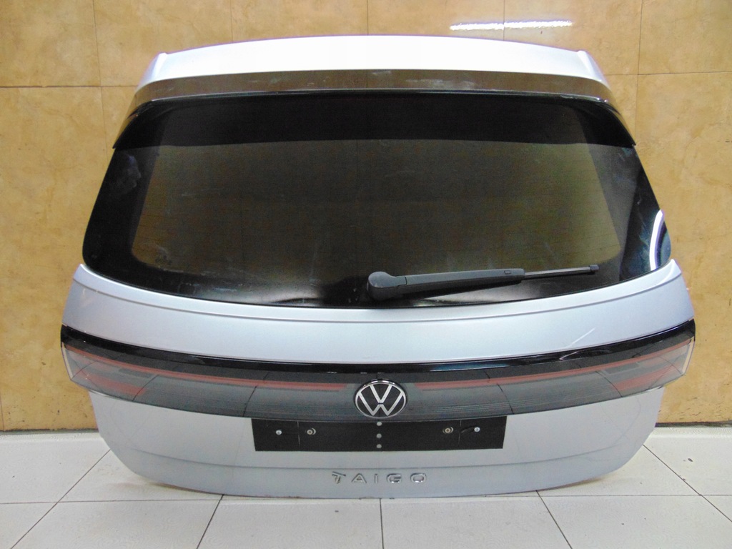 фото №1, Крышка багажника задняя задняя vw taigo 2g7