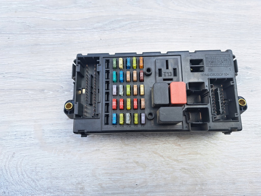 фото №1, Коробка предохранителей iveco daily iv 06- 69500009