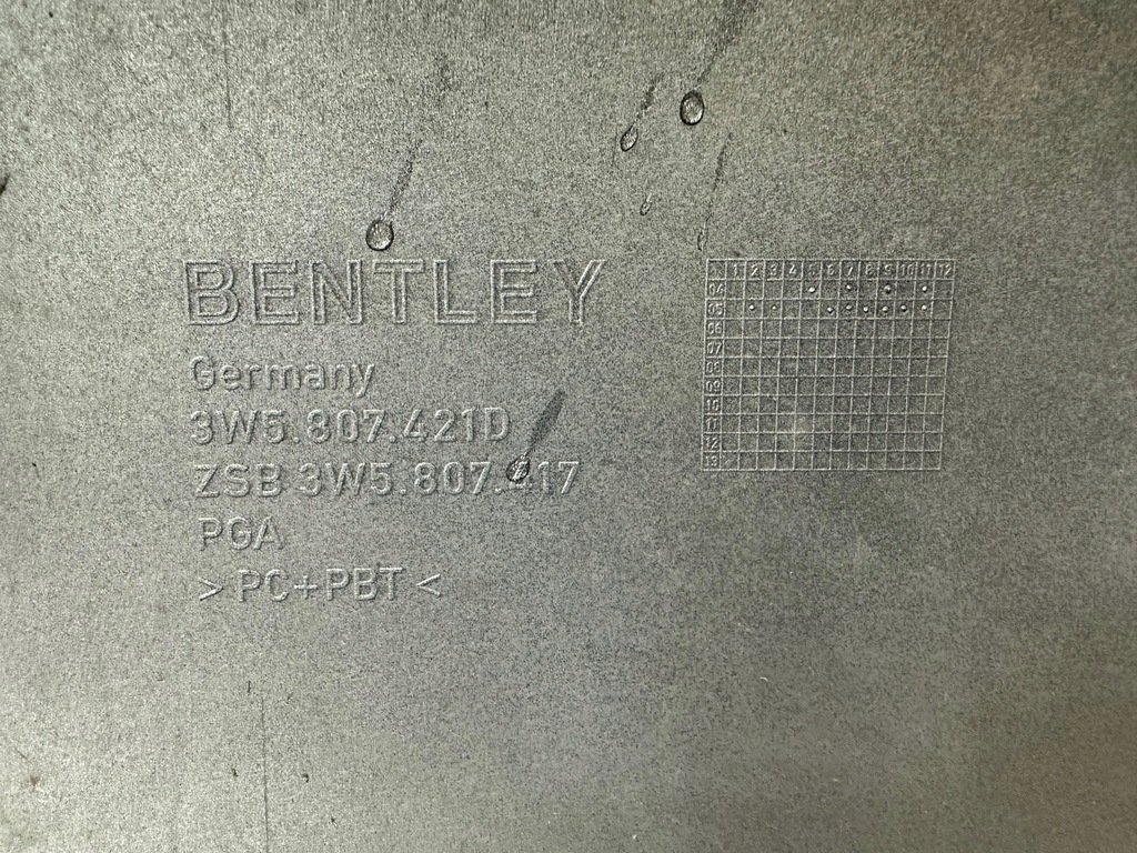 фото №11, Bentley flying spur бампер задня задній бампер 3w5807421 3w5807417
