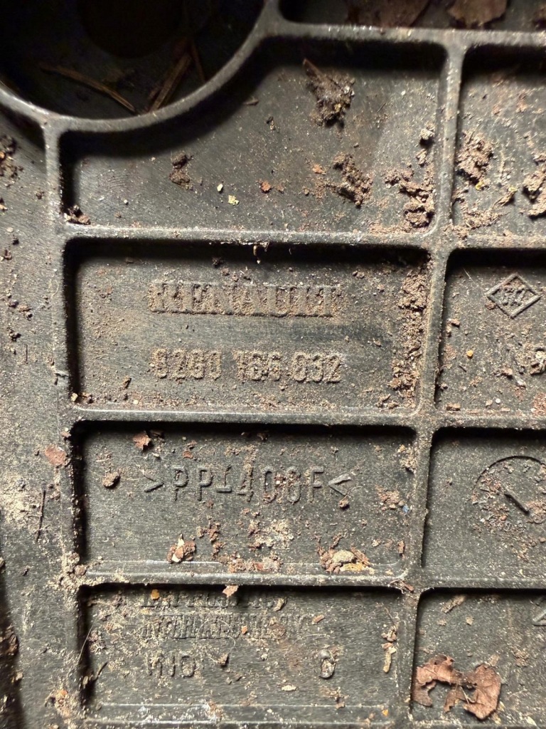 Основание аккумулятор renault megane 2 8200166032 Цена