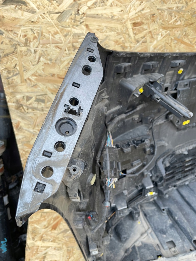 Range rover sport iii l461 бампер перед 6 pdc камера лак eiger grey в Украине