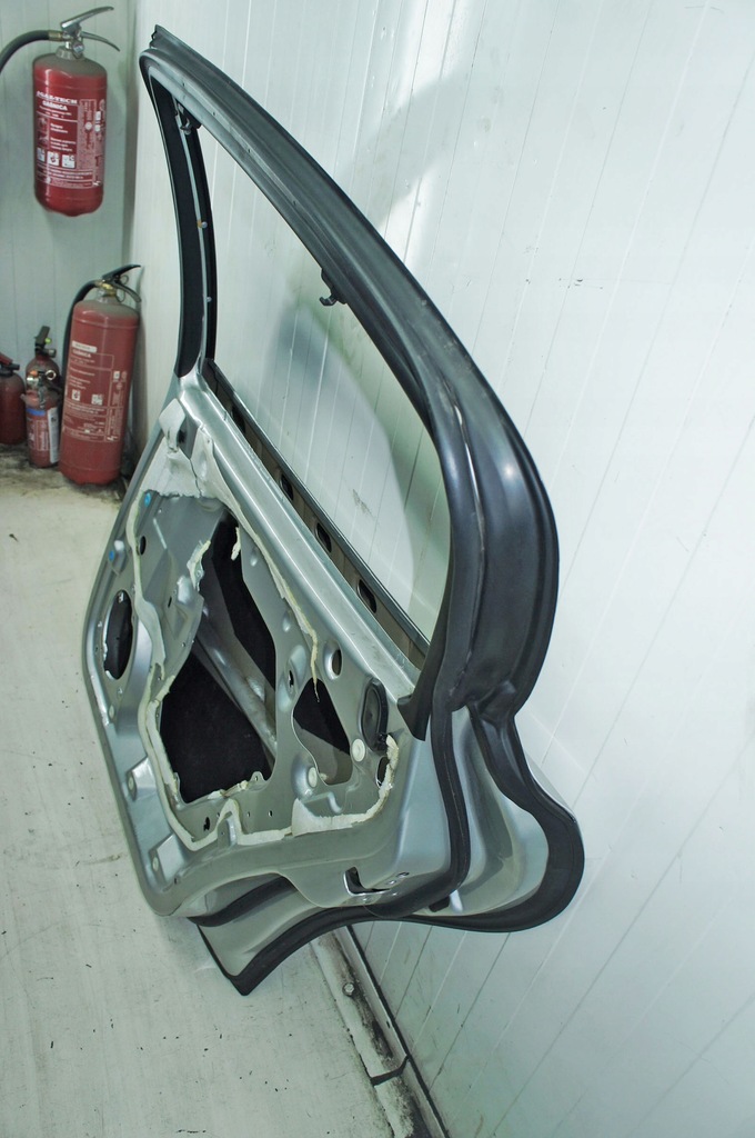 фото №7, Ip180 maserati quattroporte v двері правий задня