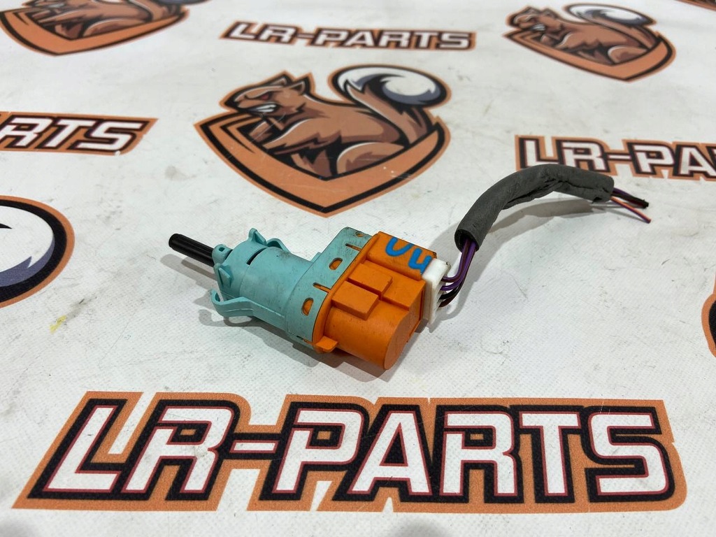 фото №2, Выключатель света стоп rr velar hk83-9g854-ab