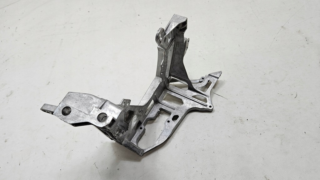 фото №10, Панель фары кронштейн левый mercede c-klasa w205 a205