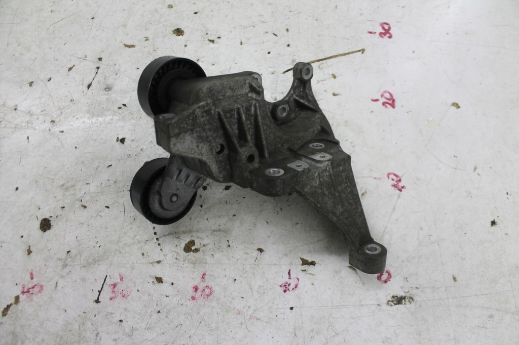 фото №1, Кронштейн ролик натяжитель 90513157f voyager town country 2.8 crd 07-