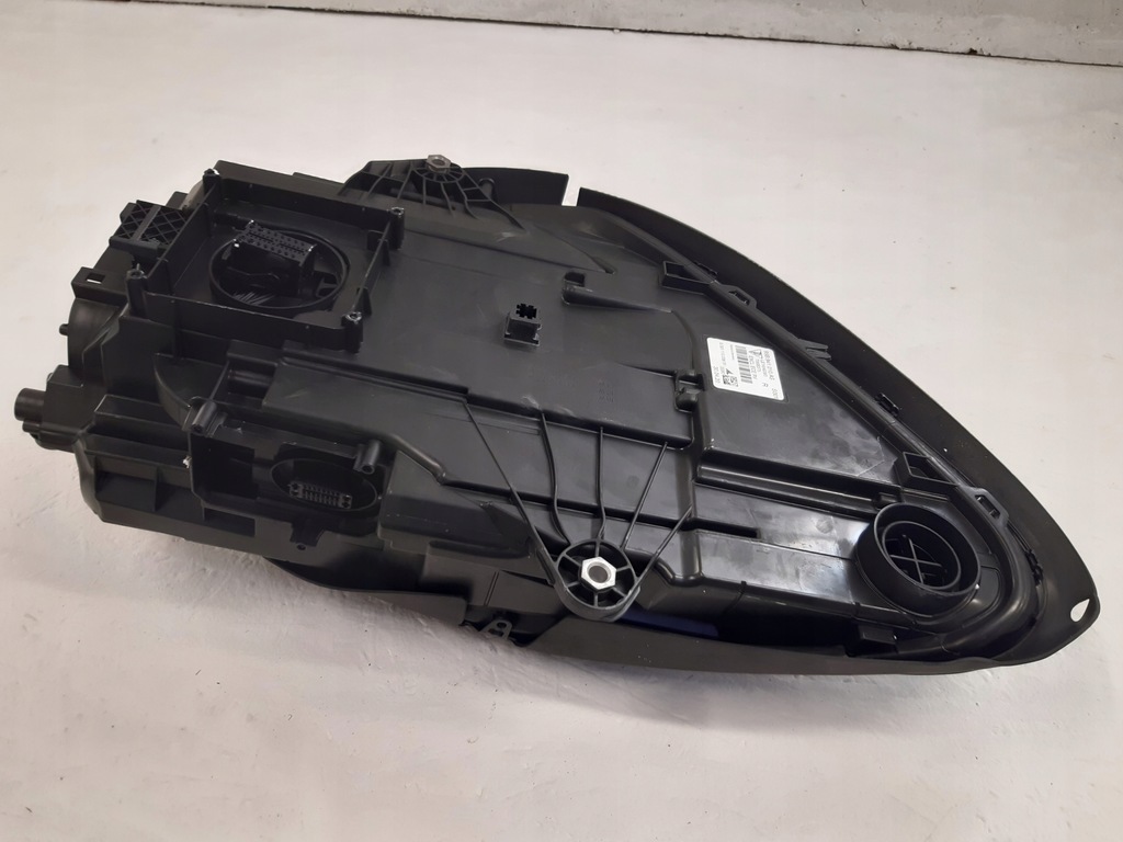 фото №7, Porsche macan lift 95b лампа full led права