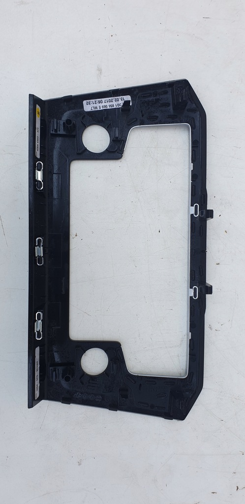 фото №2, Vw passat b8 3g1858069e ml7 рамка радіо