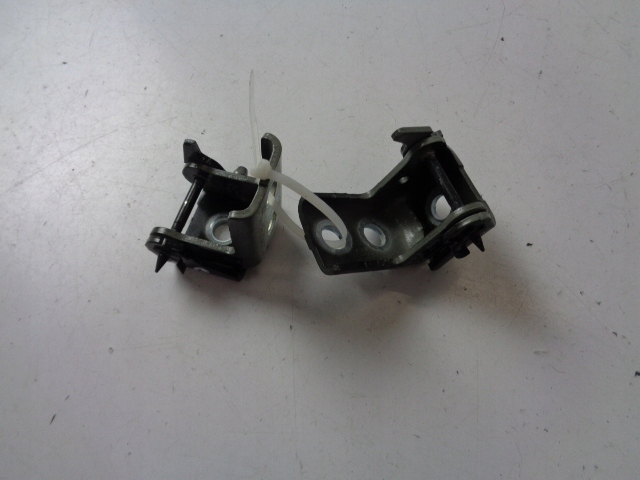 фото №1, Петли дверь левый перед peugeot 308 iii t10 hb 2022 rok ktv