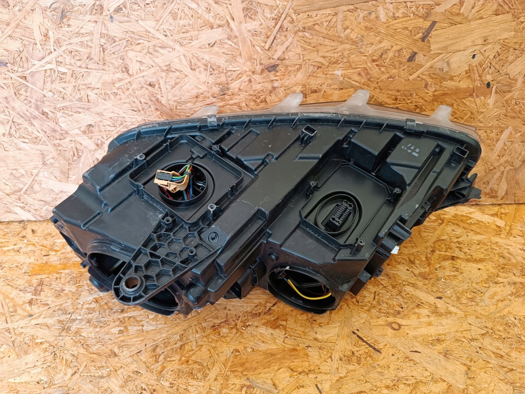 фото №10, Фара лампа права перед eu 5e1941016b skoda octavia iii ксенон