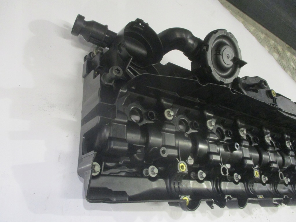 Кришка клапанів bmw x3 e83 3.0 d 61029790 7819251 15265812 в Україні
