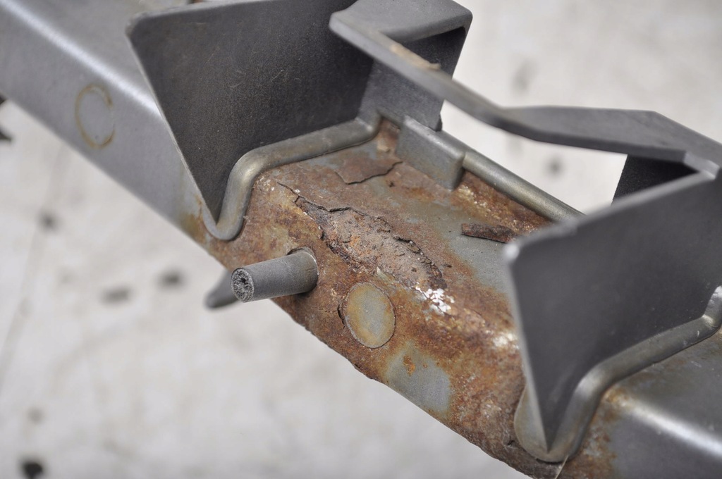 фото №11, Ford c-max pas передний усилитель 3m51-8b041-an