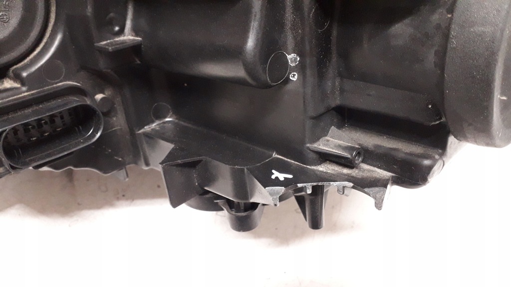 фото №15, Skoda scala лампа правая перед led 657941016