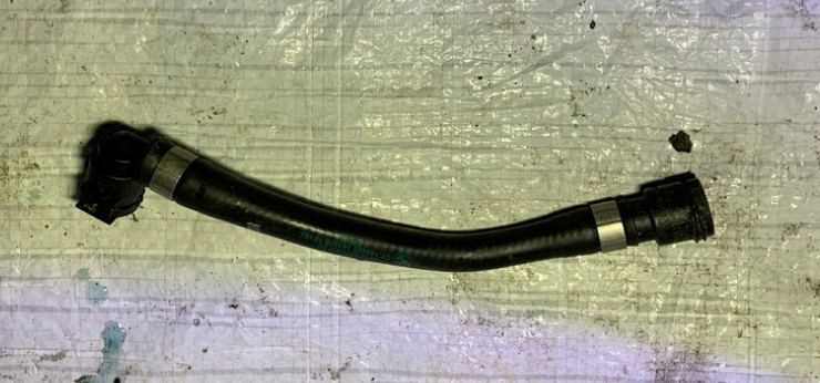 Купити Bmw g15 g30 g31 трубка патрубок шланг води радіатора