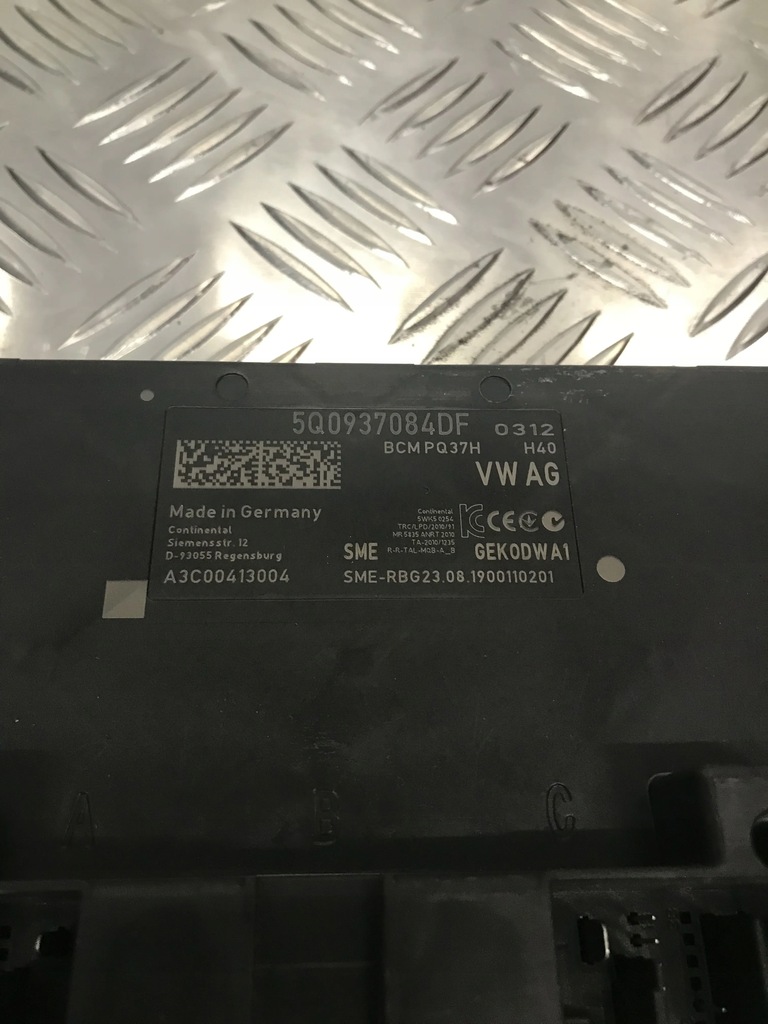 фото №3, Модуль комфорта vw t-roc 17- 5q0937084df