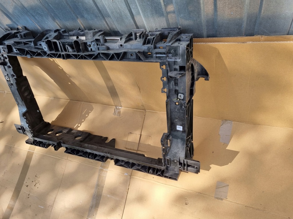 фото №4, Ford fiesta mk8 усилитель pas передний жалюзи