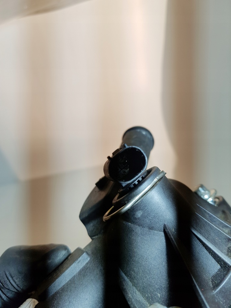 фото №7, Корпус термостата патрубок astra j 1.4t 4010023