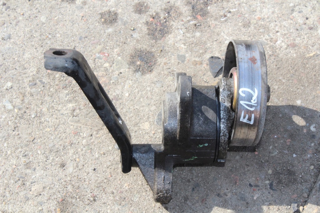 фото №8, Натяжитель ремень генератора avensis verso corolla verso rav 4 ii 2.0 d4d 1cd