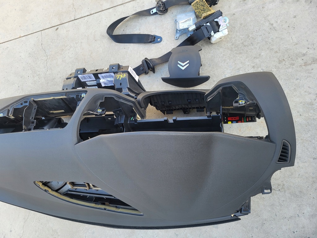 фото №12, Citroen c5 iii x7 10r приборная панель консоль air bag ремни подушка коленная