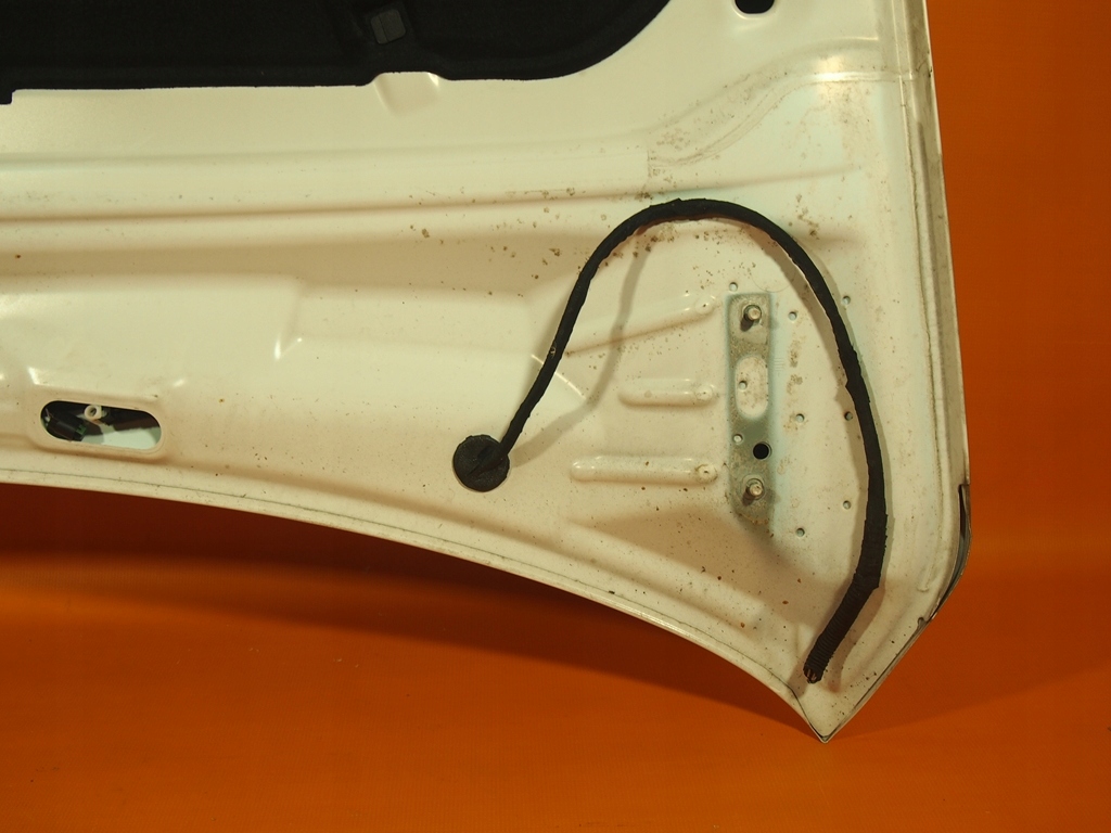 Audi q5 8r fl капот кришка двигуна накладка ly9c 8r0823029h в Україні