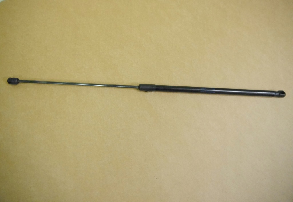 фото №1, Audi a5 8t привод капот 8t0823359